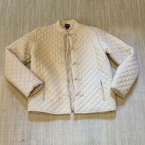 Eileen Fisher 100% silk quilted jacket. Absolutely stunning.